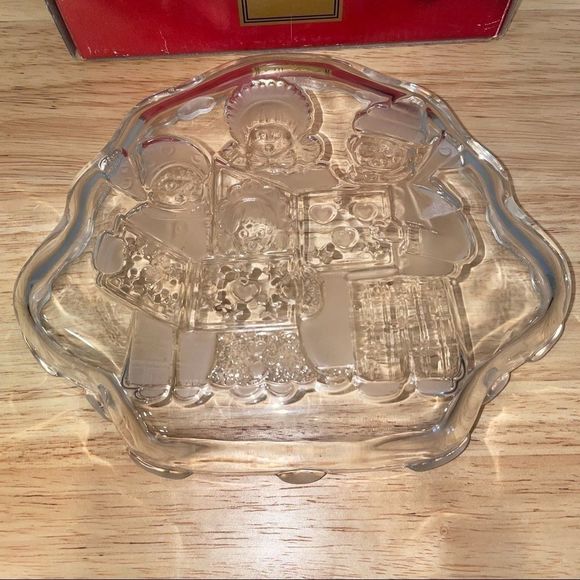 Mikasa Carolers Christmas Candy/Cookie Dish - Picture 5 of 8
